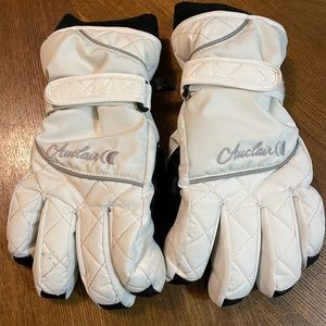 Auclair ‘The Powder King’ gloves.